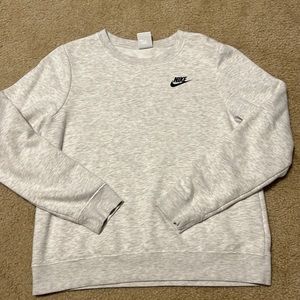 Women’s nike crewneck